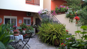 Отель Mouses House  Neos Marmaras